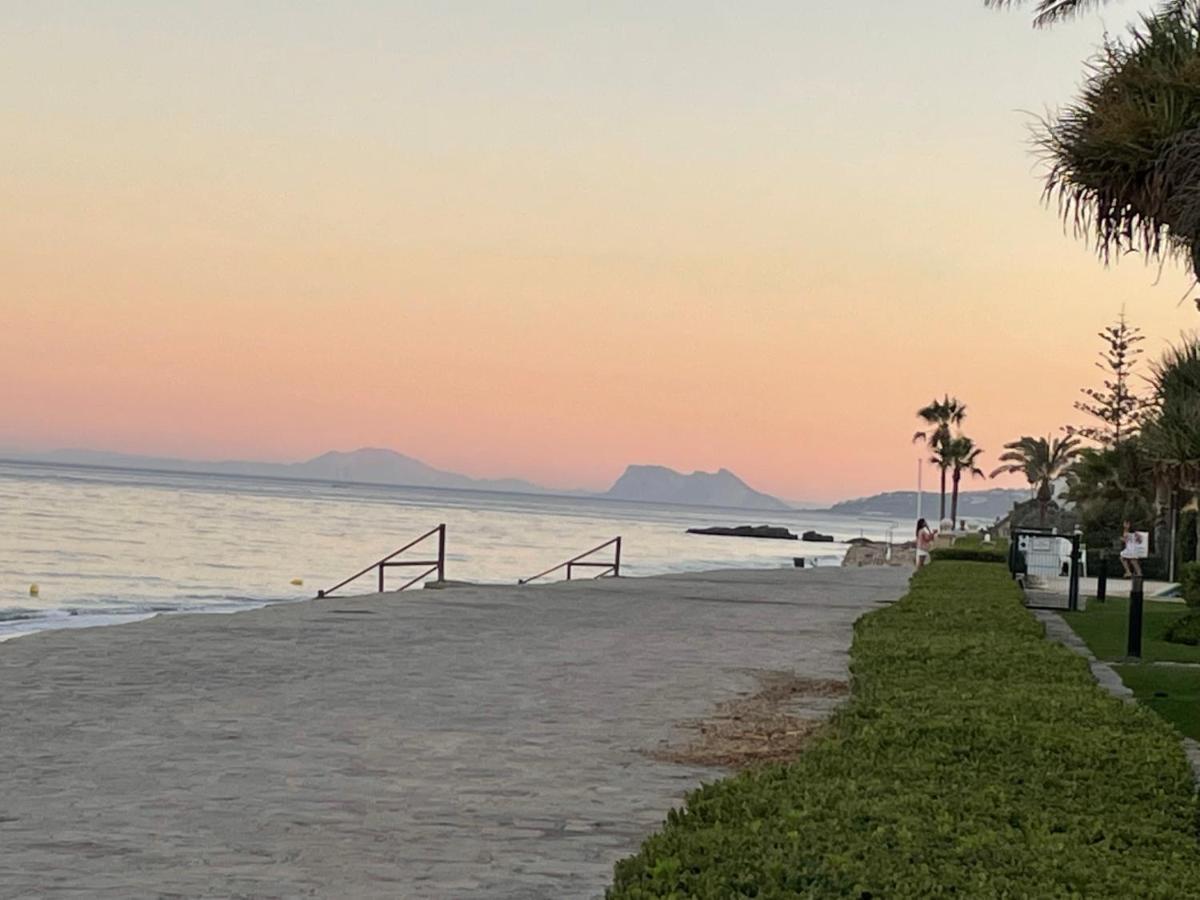 El Lobo De Mar エステポナ エクステリア 写真